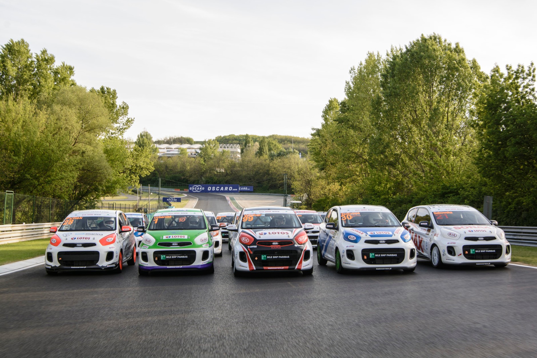 Zmiana pokoleniowa w Kia Lotos Race