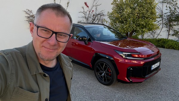 Jeździłem nową Toyotą RAV4. Czy japoński hit dalej będzie hitem?