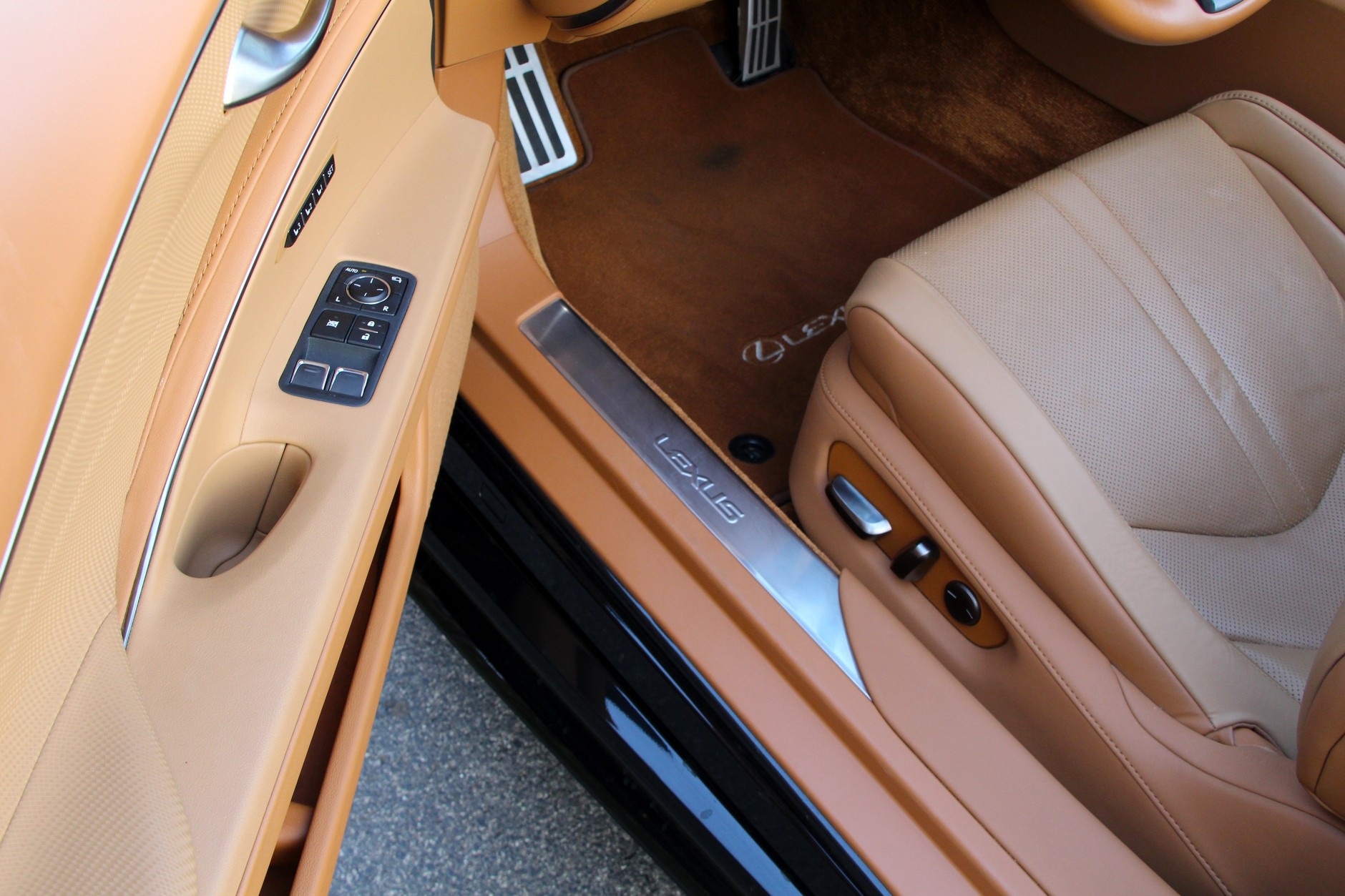 Lexus LC 500 Cabrio Superturismo