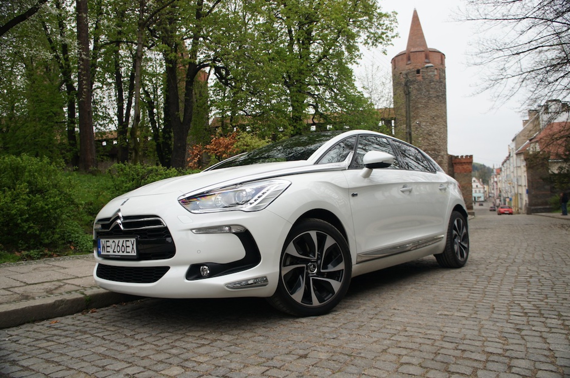 Citroen DS5 Hybrid4 w trasie: śląski Rzym zaprasza!