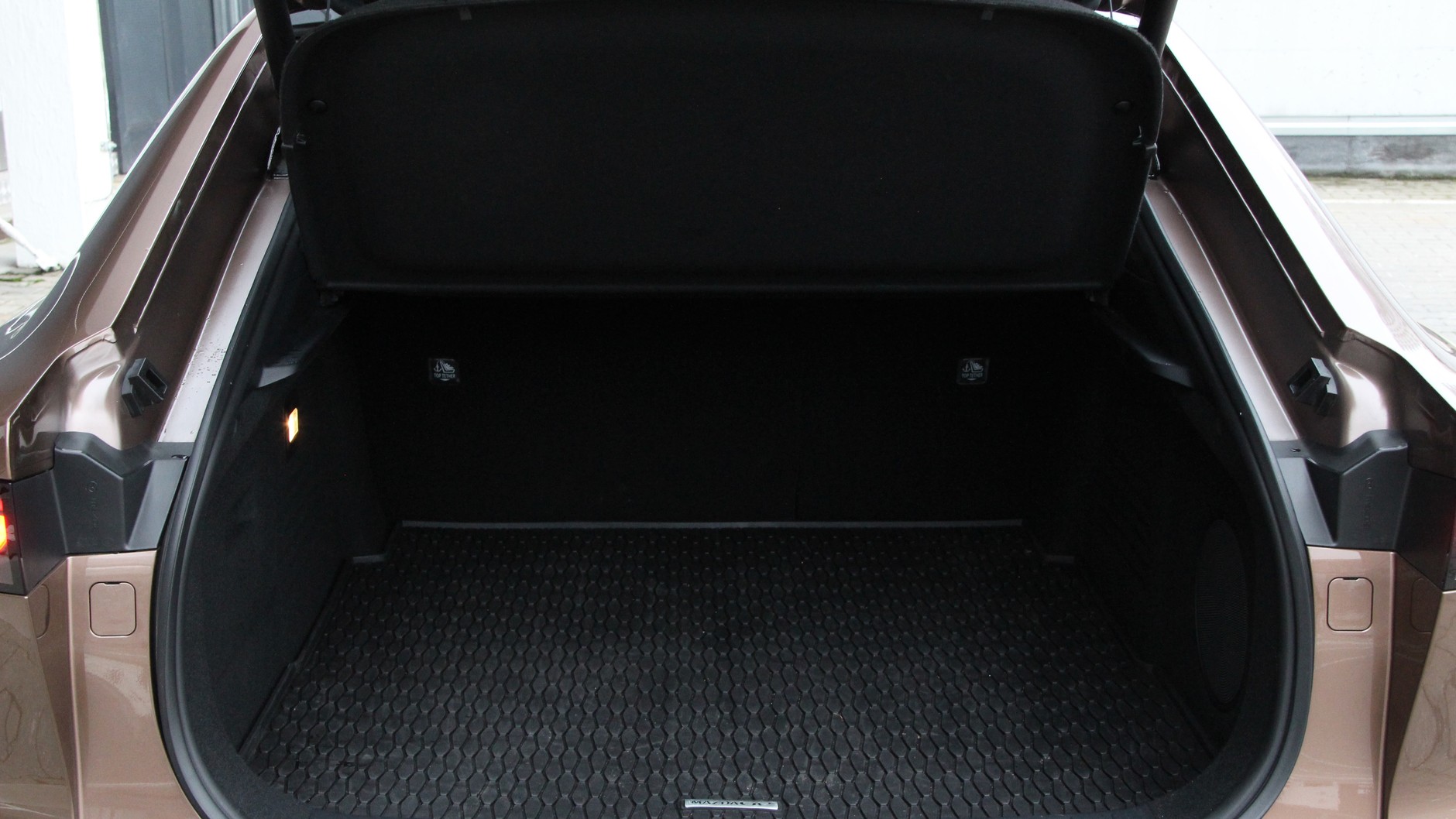 Mazda 6e Takumi Plus