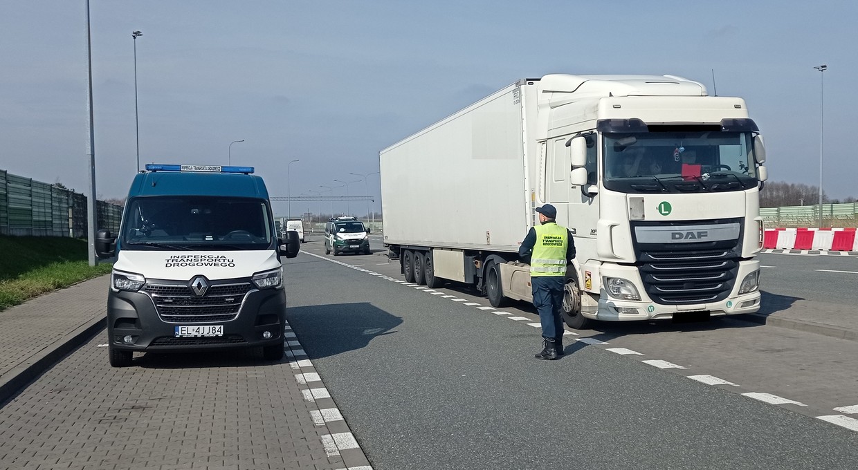 Jeden użył magicznego długopisu, drugi cudzej karty. Kierowcy wpadli w sidła ITD