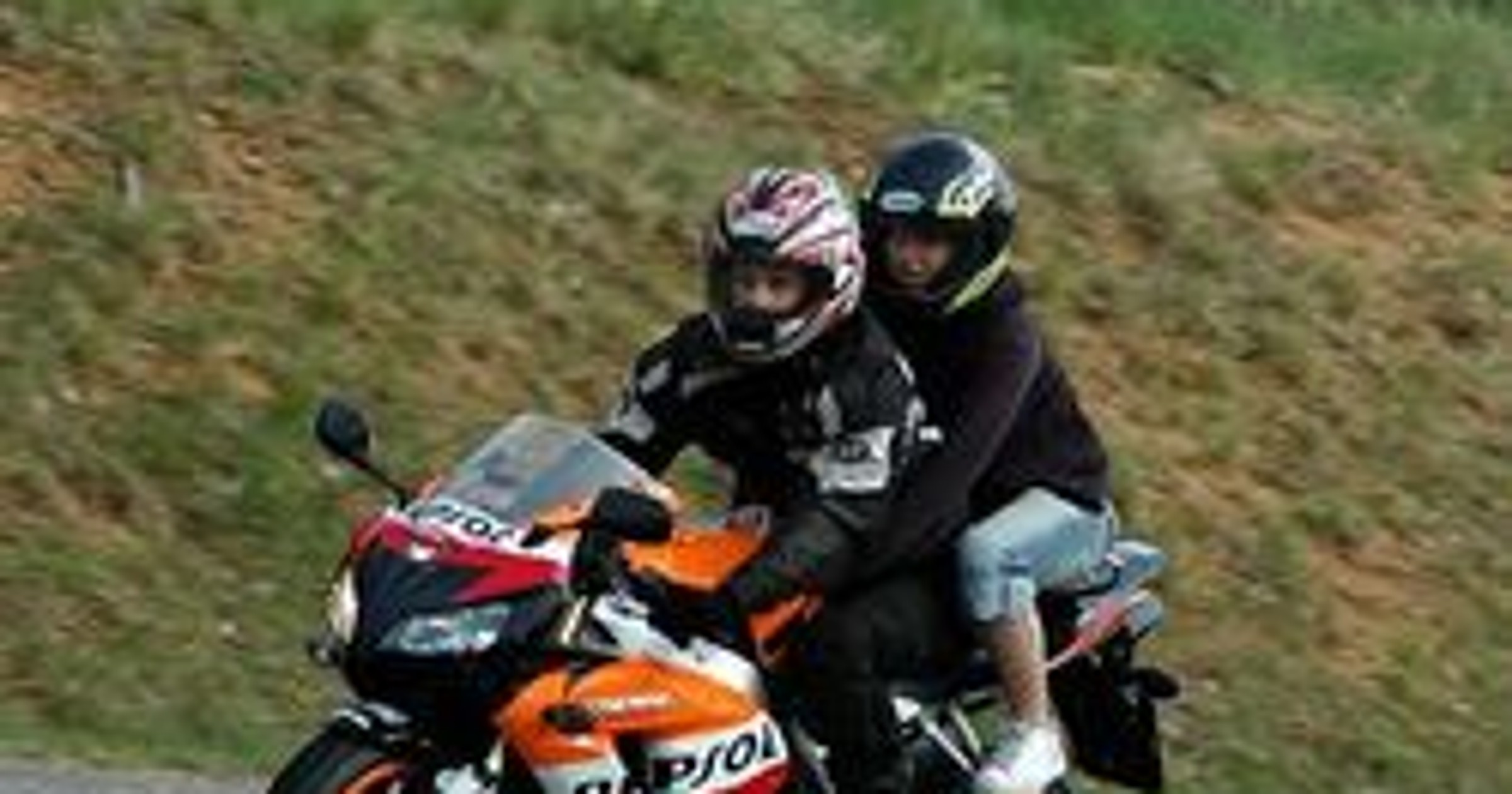 Honda CBR1000RR Fireblade Repsol replika (test)