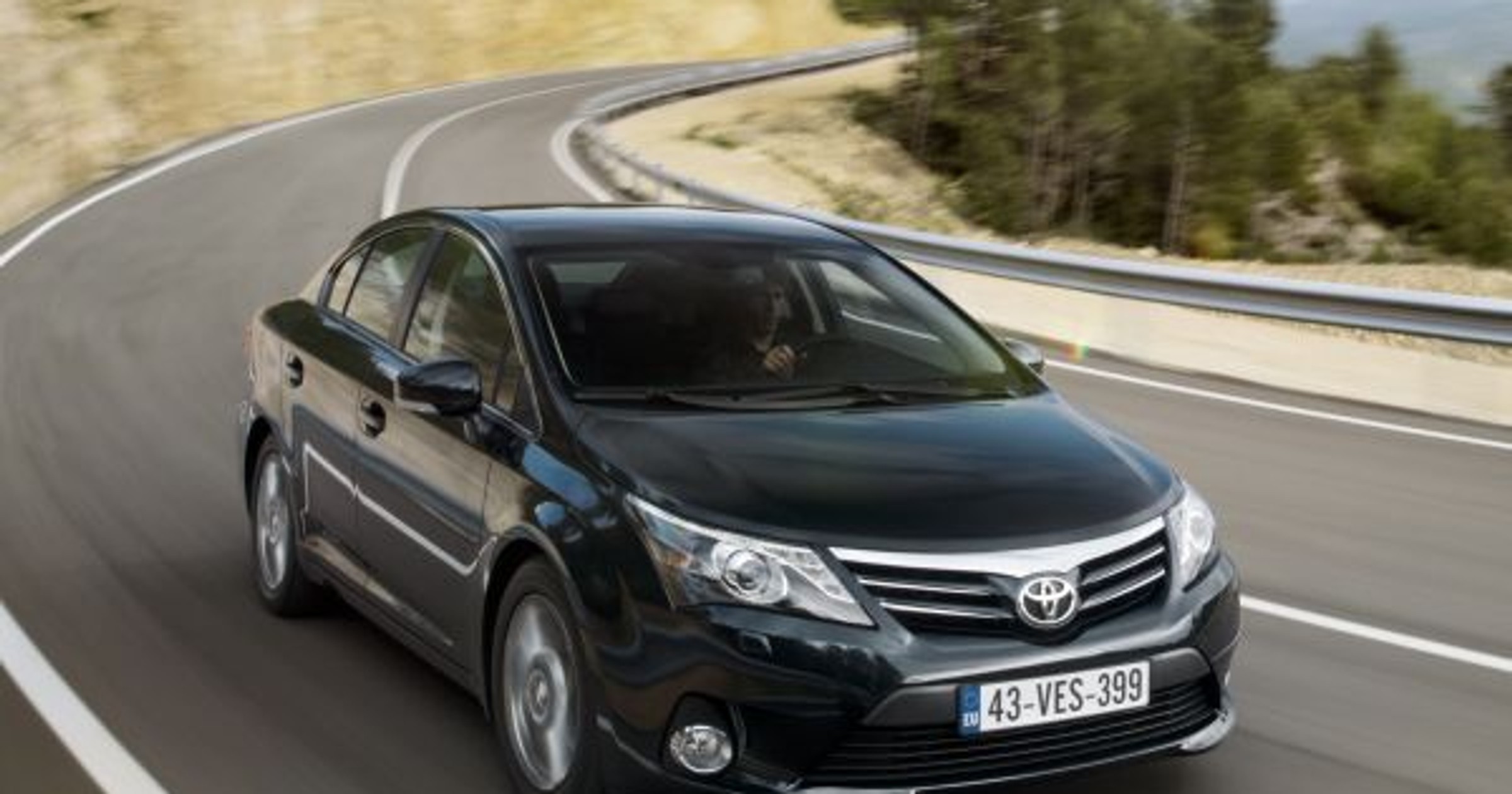 Toyota Avensis 2012