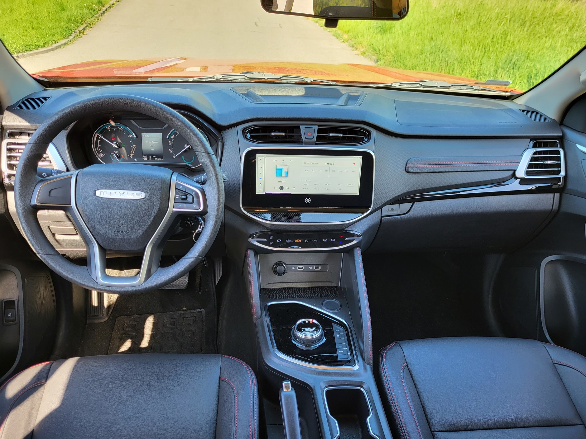 Maxus T90 EV