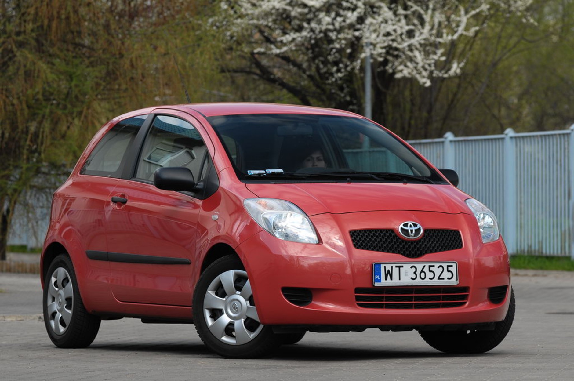 Toyota Yaris 1.4 D-4D z 2006 r. - 16 200 zł