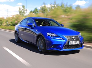 Lexus IS 200t: Wzbudza skrajne emocje