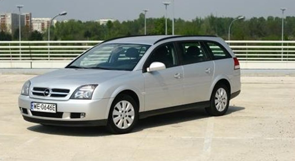 Vectra C: poznaj wady i zalety rodzinnego Opla