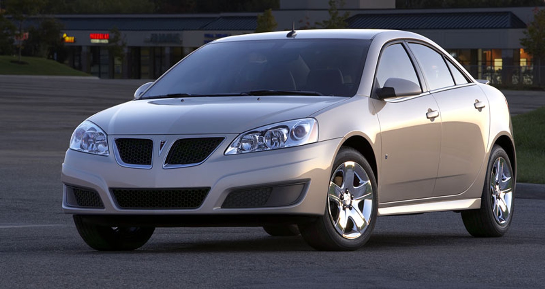Los Angeles 2008: Pontiac G6 – facelifting na rok modelowy 2009