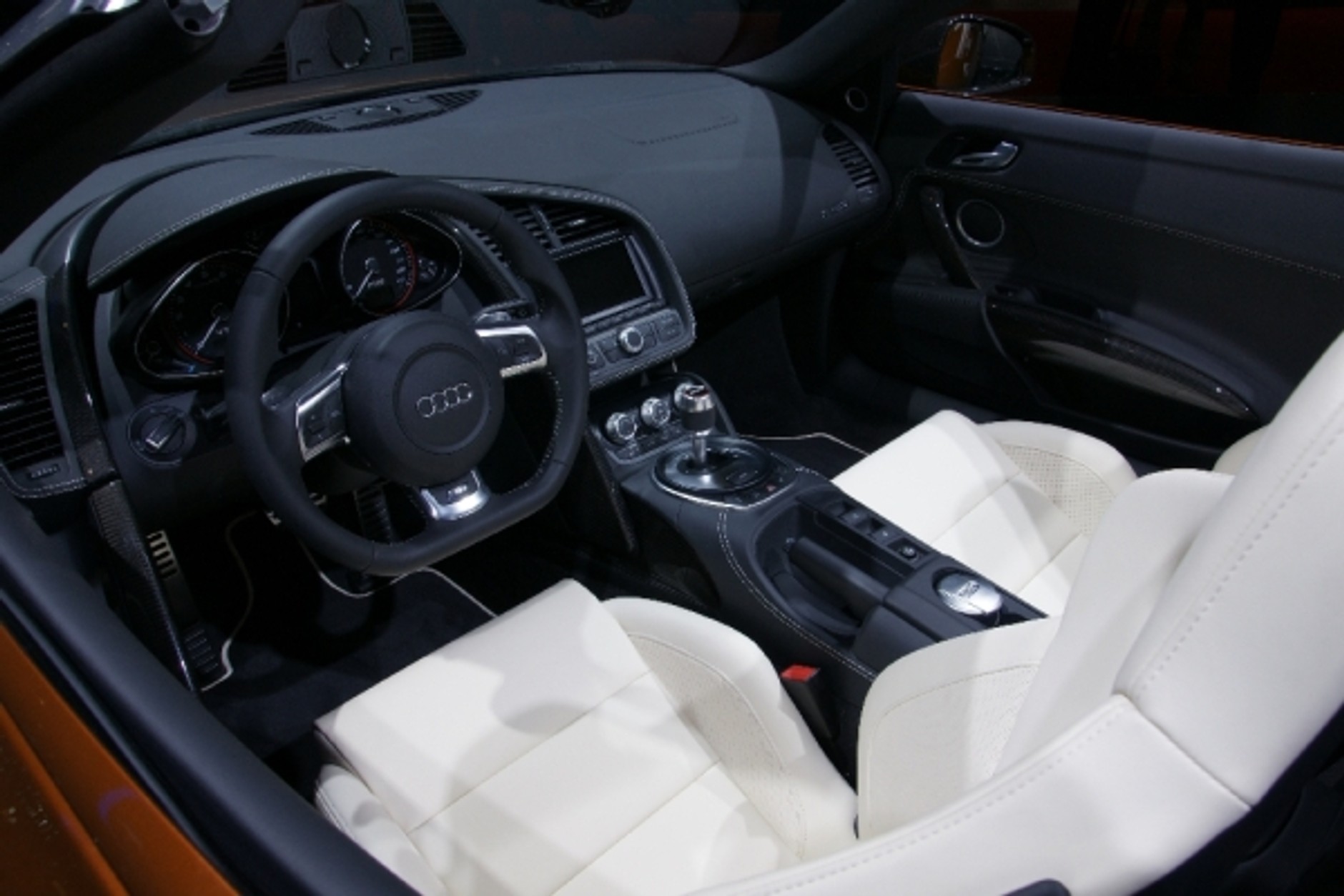 Genewa 2010: pierwszy dzień prasowy (galeria 2.)