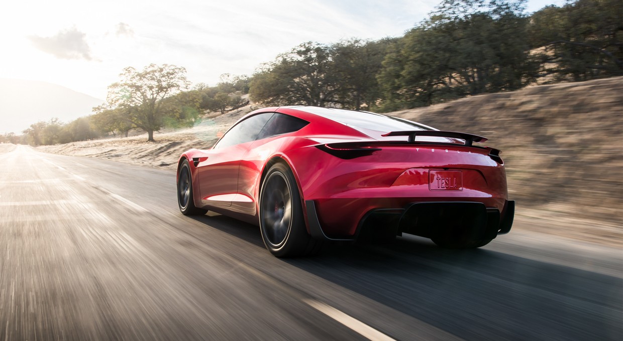 Tesla Roadster znowu opóźniona. Tym razem z powodu modnej wymówki