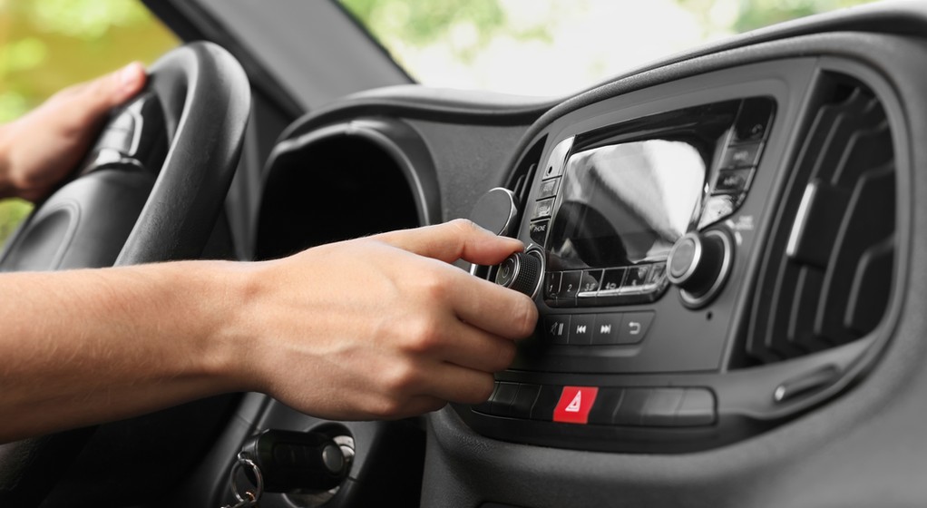 Radio samochodowe podlega abonamentowi RTV. Zdjęcie ilustracyjne