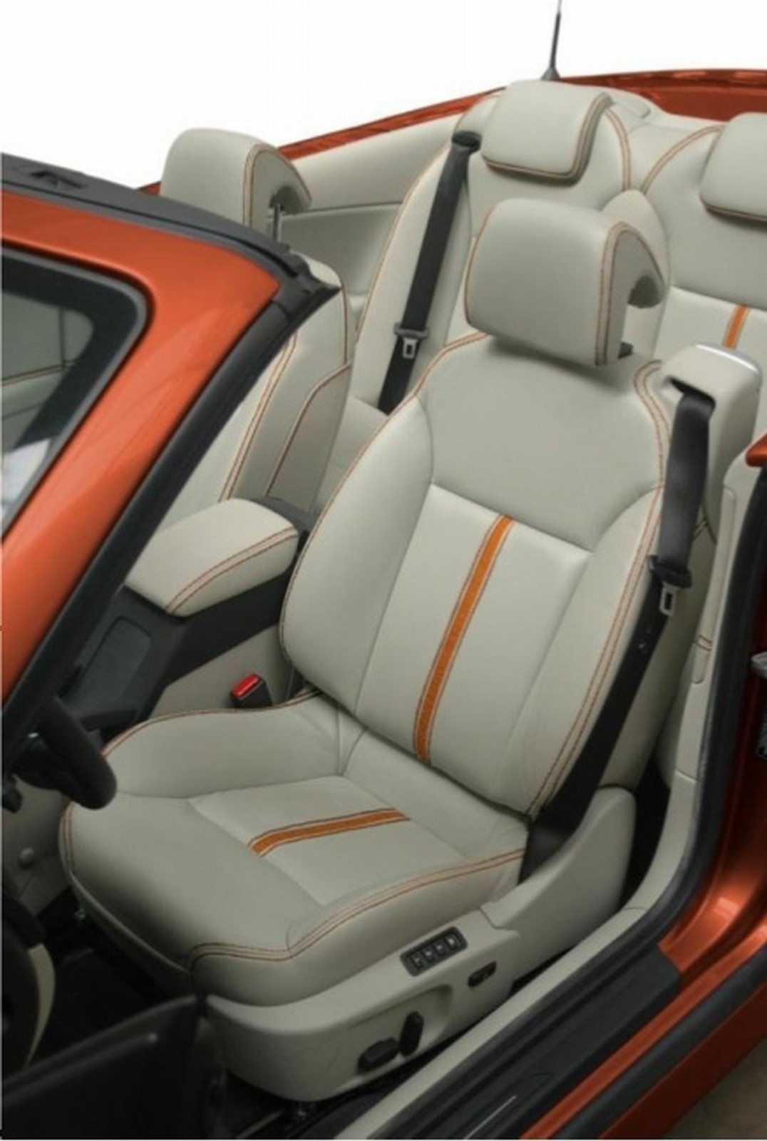 Saab 9-3 Independence Edition na pierwszą rocznicę