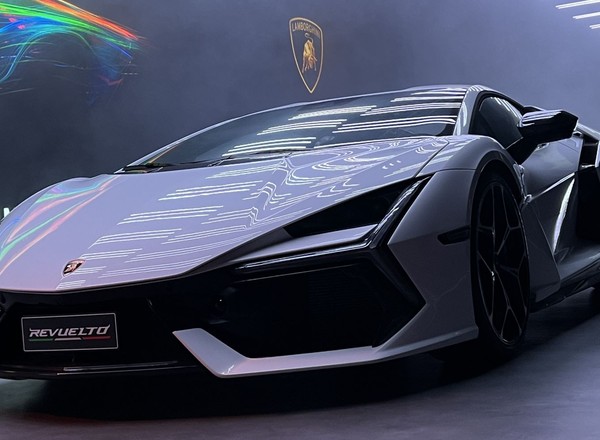 Widziałem Lamborghini Revuelto. To 1015-konne auto zostało już hitem polskiego rynku. Jak to możliwe?