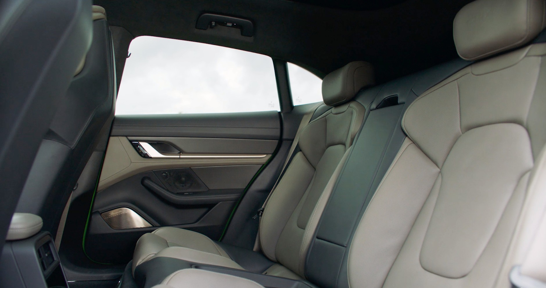 Porsche Taycan Cross Turismo