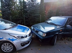 Polonezem uciekał przed policją. Staranował radiowóz