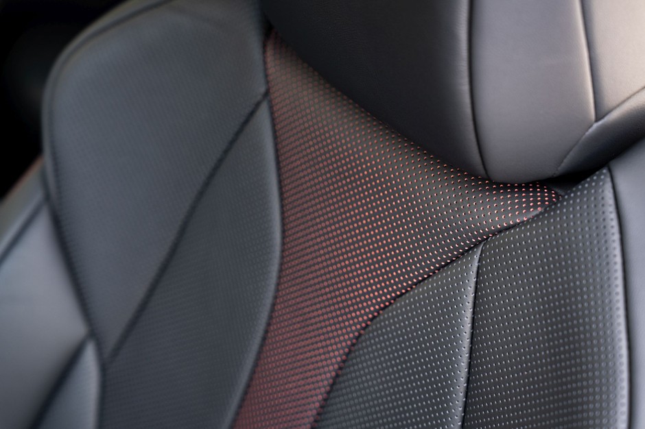 Lexus UX 300h