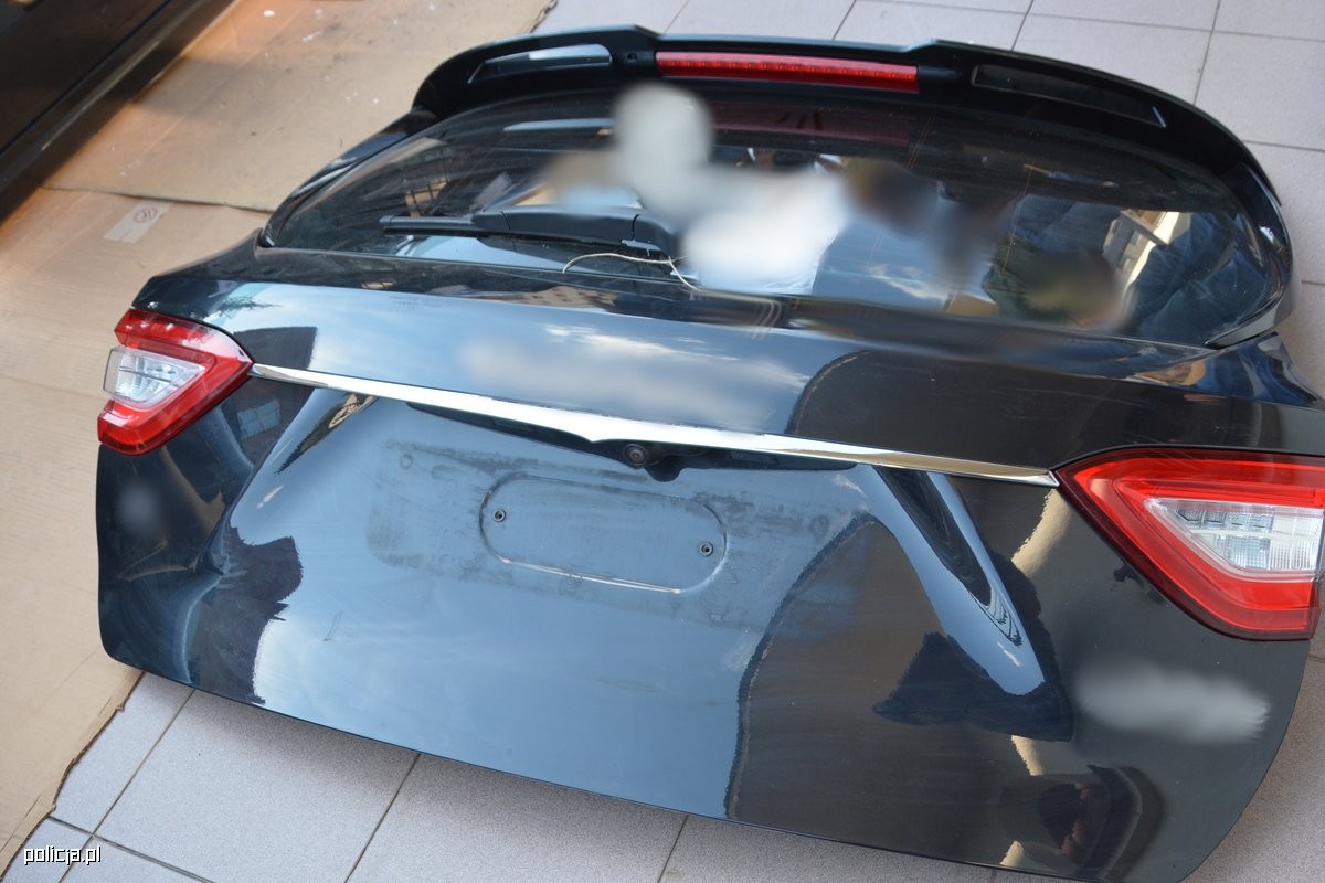 Klapa bagażnika Maserati Levante