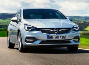 Opel Astra po liftingu – mniej za więcej (ceny)