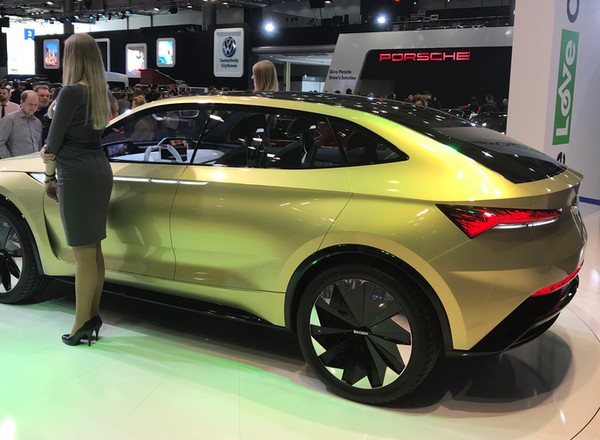 Po Szanghaju i Frankfurcie pora na Poznań: Skoda Vision E