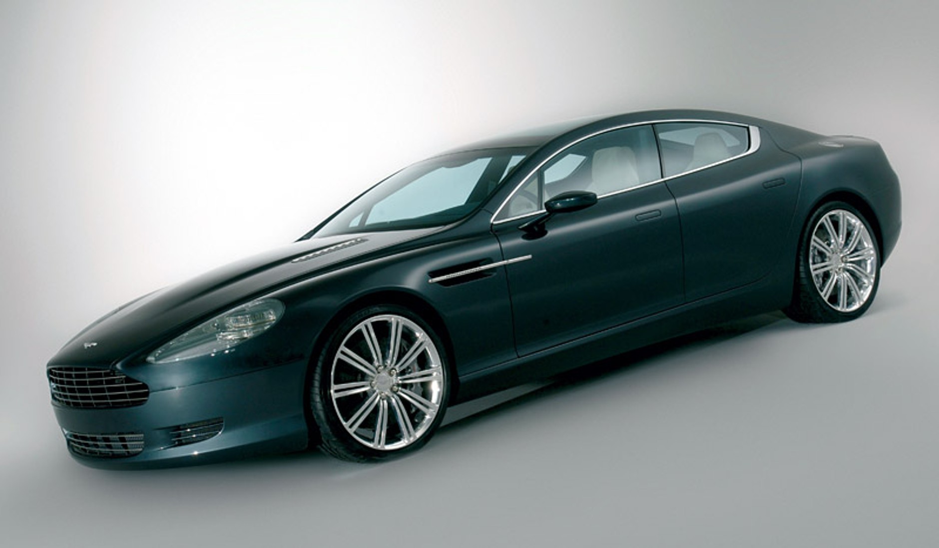 Genewa 2008: Aston Martin Rapide potwierdzony, produkcją zajmie się Magna Steyr