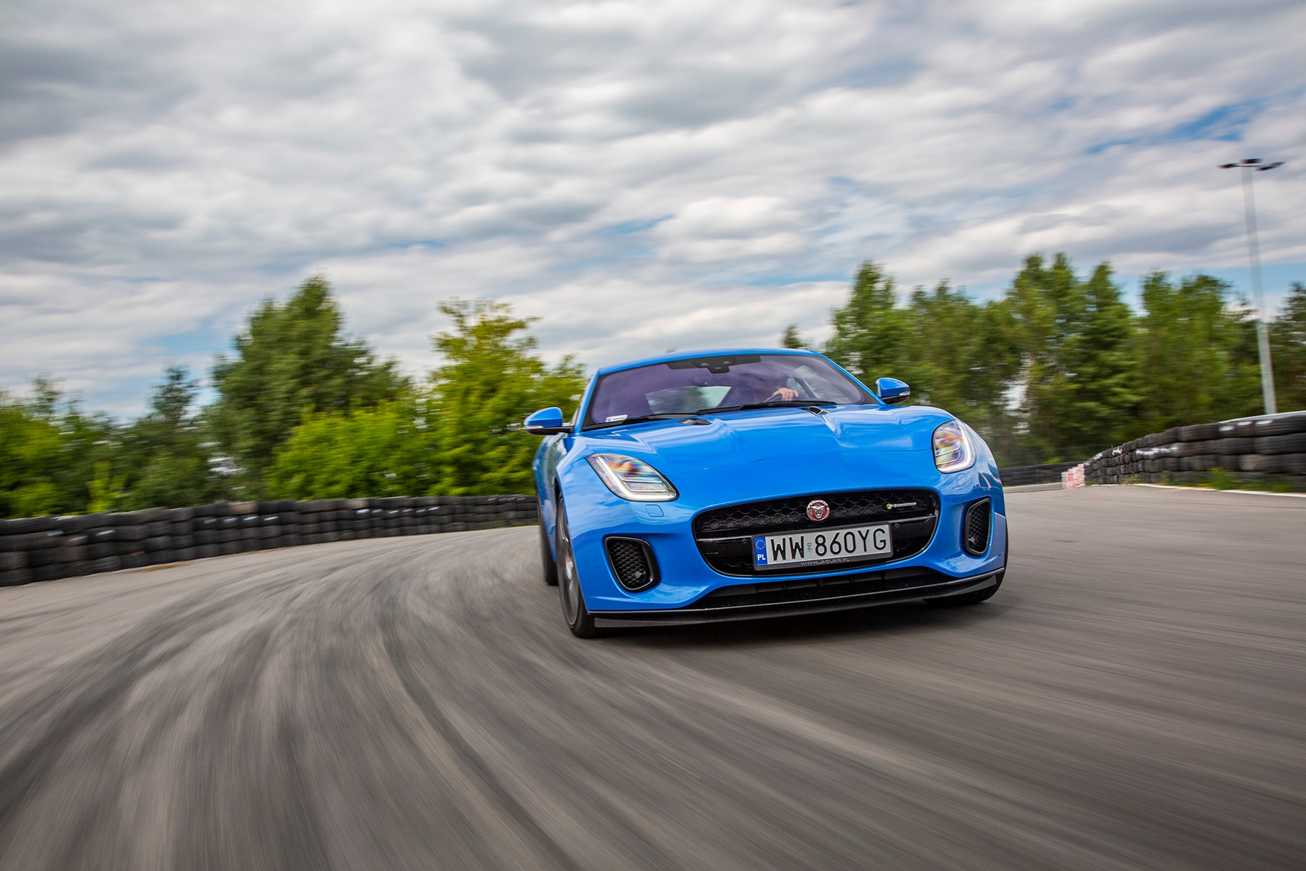 Jaguar F-Type P300 - skąd pomysł na taki silnik?