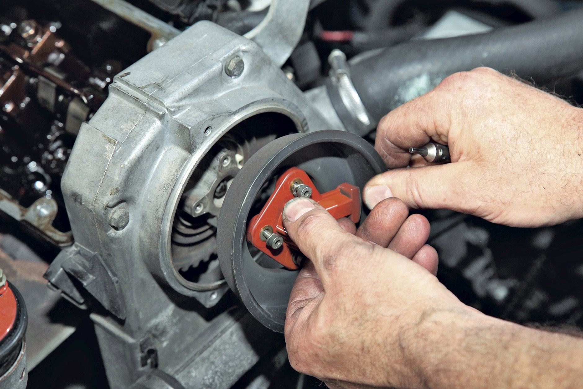 Dlaczego nie oszczędzać na pasku rozrządu?