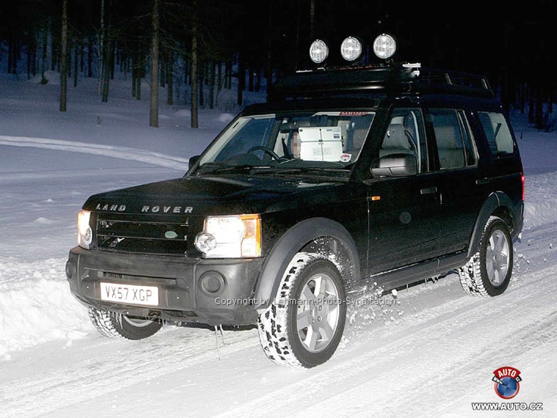 Zdjęcia szpiegowskie: Land Rover Discovery – pierwszy facelifting trzeciej generacji