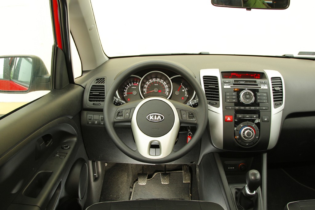 Maluchy, które nie boją  się wyzwań - Kia Venga kontra Honda Jazz i Nissan Note