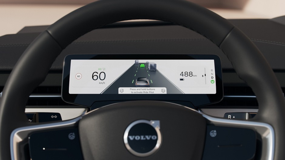 Volvo XE90