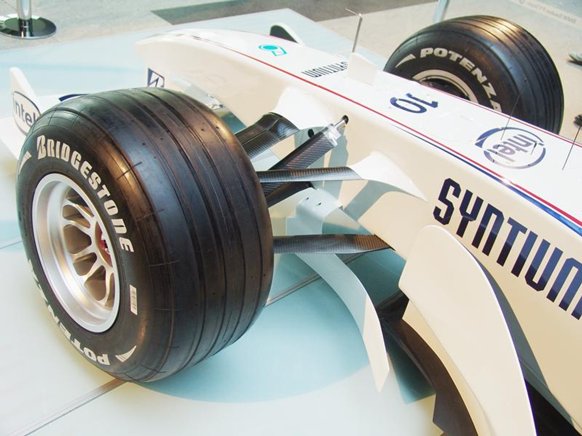 Formuła 1: Czym pojedzie Kubica - bolid w Warszawie!