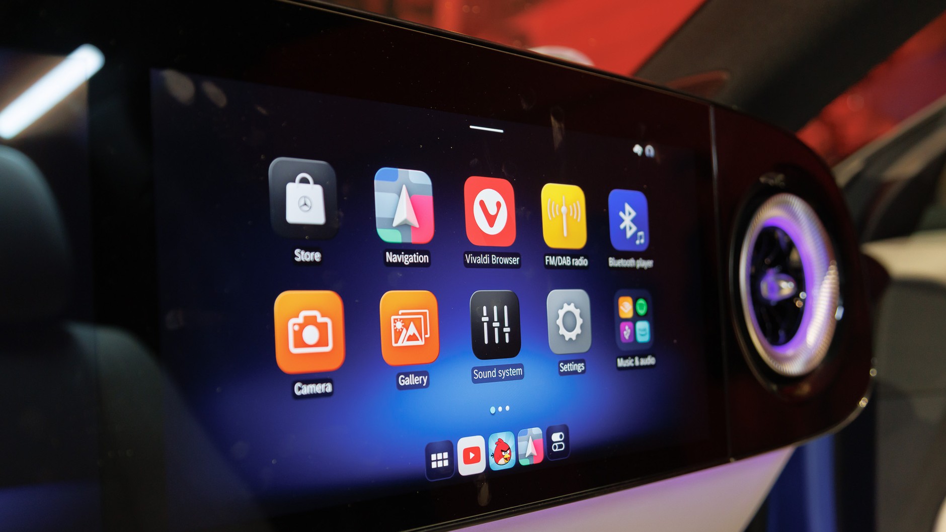 2025 Mercedes-Benz CLA