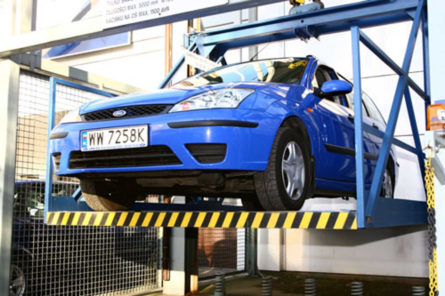 Ford Focus I kombi - Solidnie zawieszony