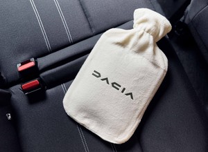 Dacia kpi z wyposażenia w abonamencie i rozdaje... termofory