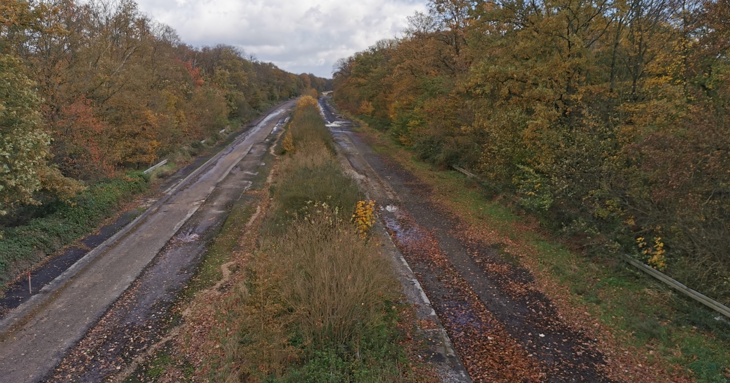 Stara autostrada A4 w Niemczech. Zdjęcie z 2023 r.