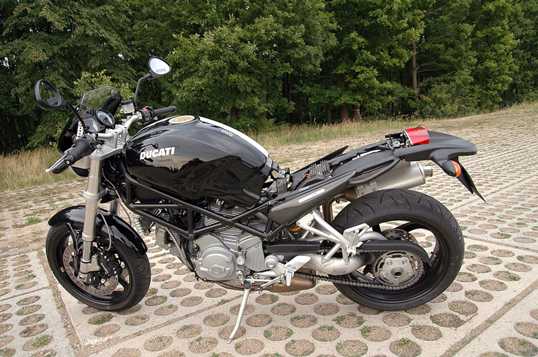 Ducati Monster S2R 1000: stary znajomy (test)