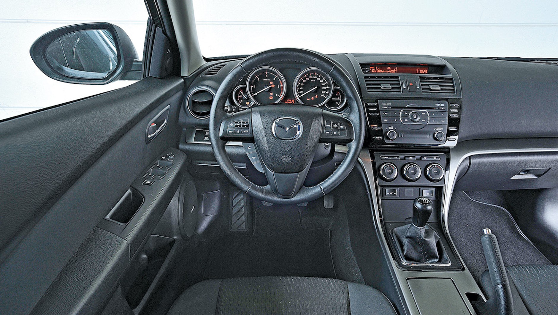 Porównanie: Mazda 6, Opel Insignia i Škoda Superb