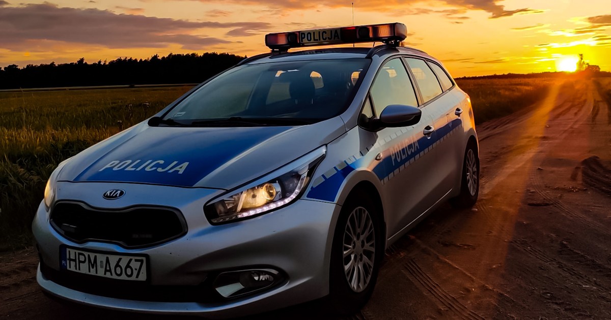 Prowadził auto na awaryjnych. Wydmuchał 4 promile