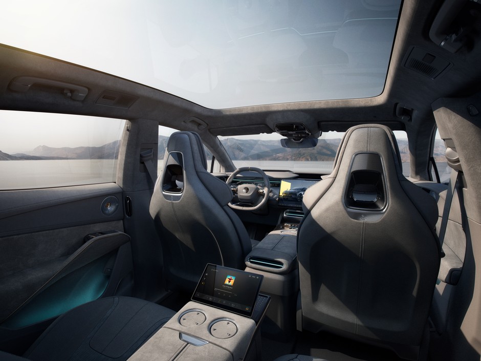 Nowy Lotus Eletre