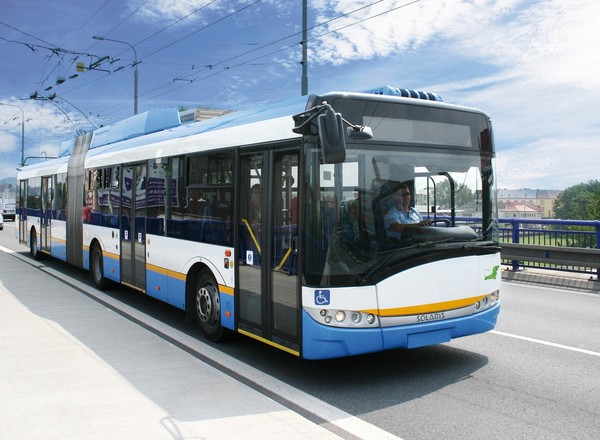 Mediolan inwestuje w polskie autobusy