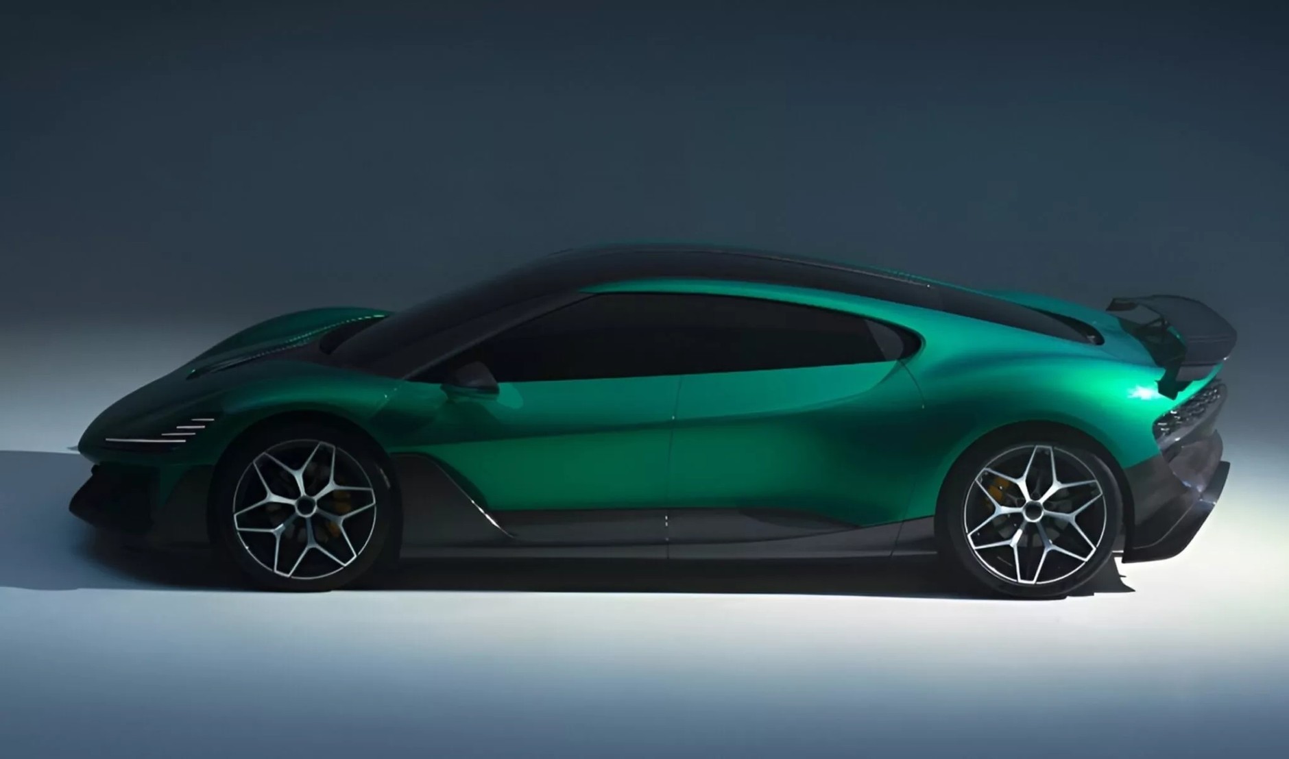 Supersamochód Dreame Nebula 2 inspirowany Bugatti Mistral