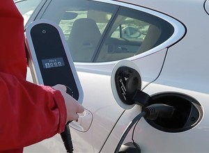 Ładowanie baterii w Porsche Panamera S E-Hybrid
