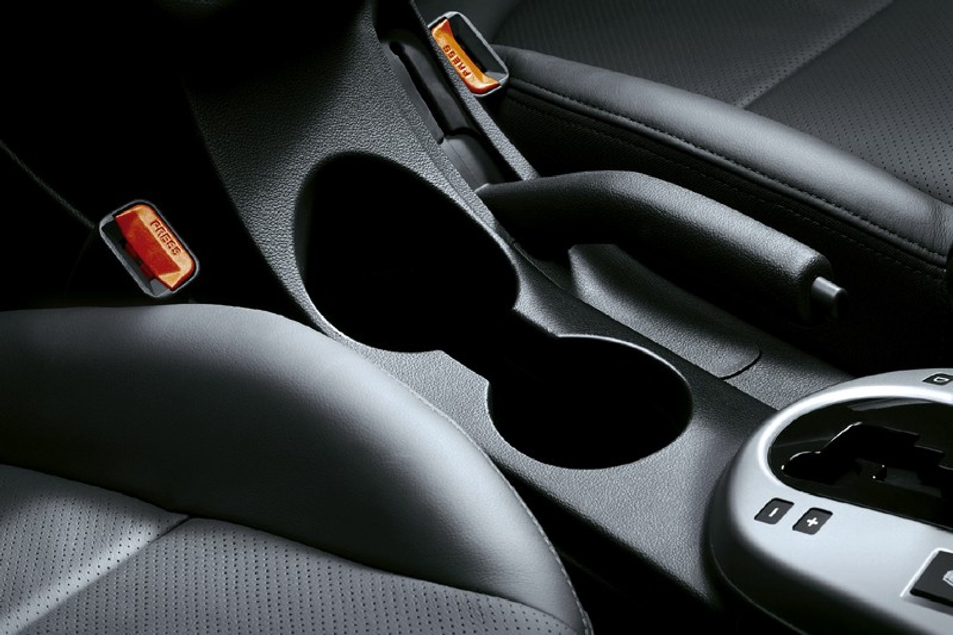 Kia Forte: nowe zdjęcia czterodrzwiowego sedana (fotogaleria)