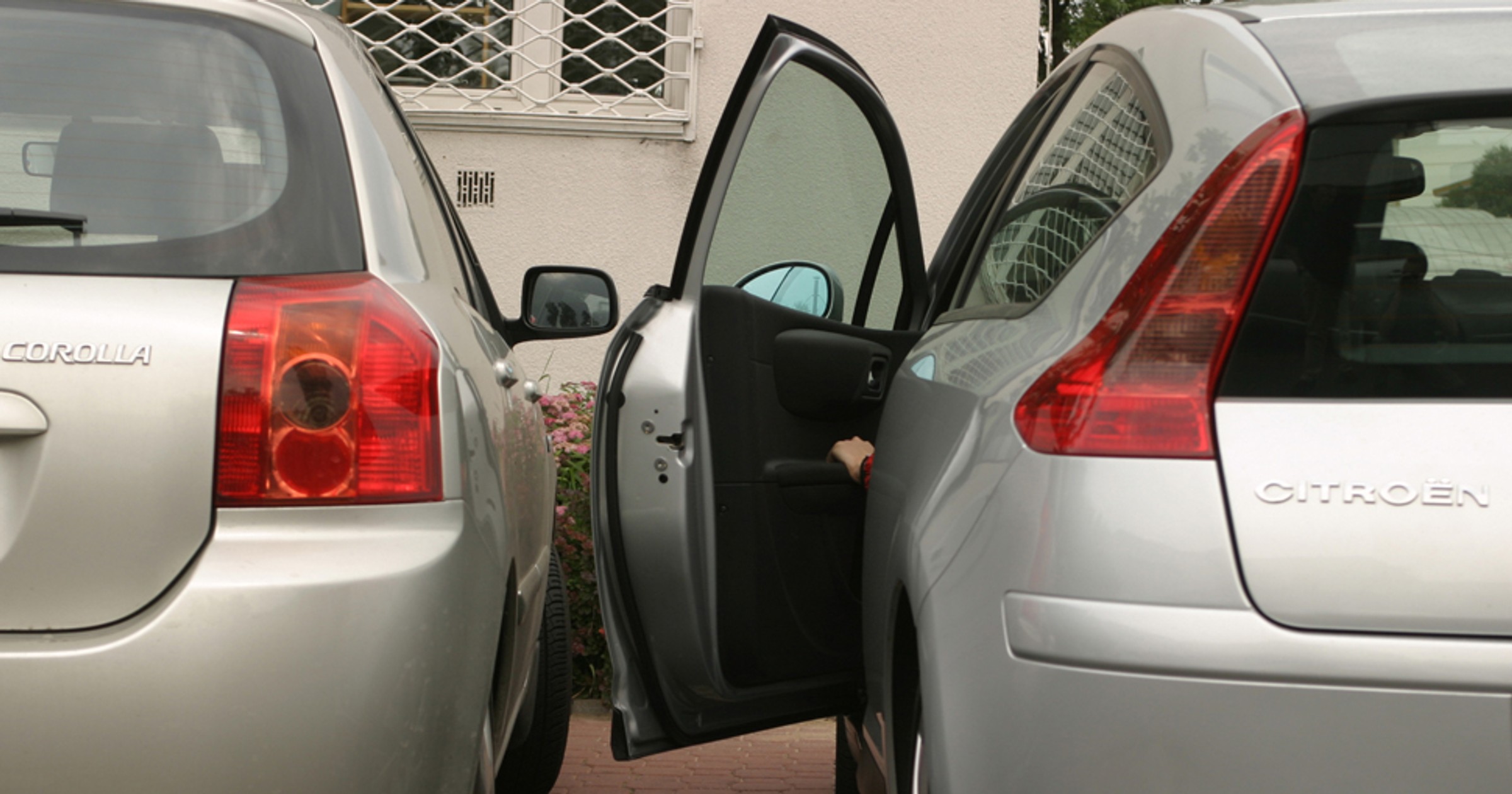Kto zapłaci za szkodę na parkingu
