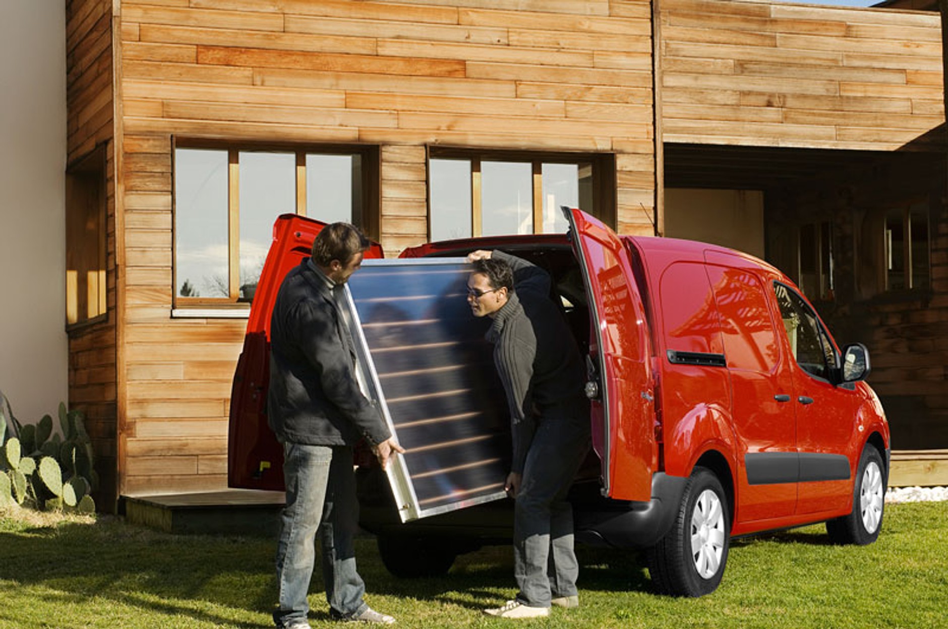 Peugeot Partner i Citroën Berlingo otrzymają nowy silnik 1,6 VTi (Euro 5)