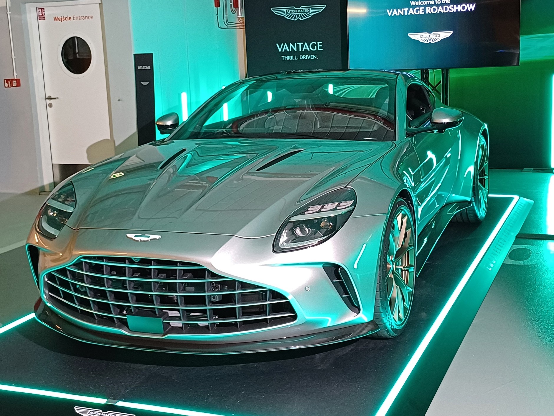 Aston Martin Vantage 2024