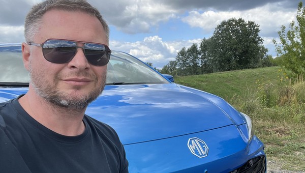 Jeździłem najtańszym nowym autem hybrydowym w Polsce, czyli MG3. Nie spodziewałem się takiego zużycia paliwa po 194 KM
