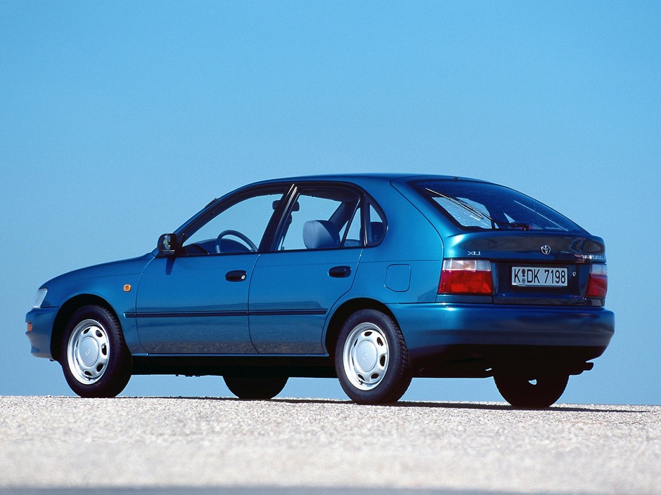Toyota Corolla VII (E100)