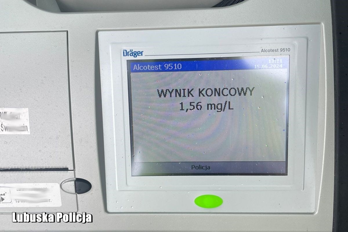 Wjechała Toyotą w wojskową ciężarówkę na S3