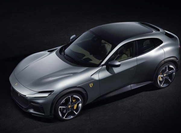 Ferrari Purosangue dopiero miało premierę, a już osiąga limit zamówień